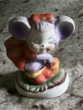 Lefton mini country mouse figurine
